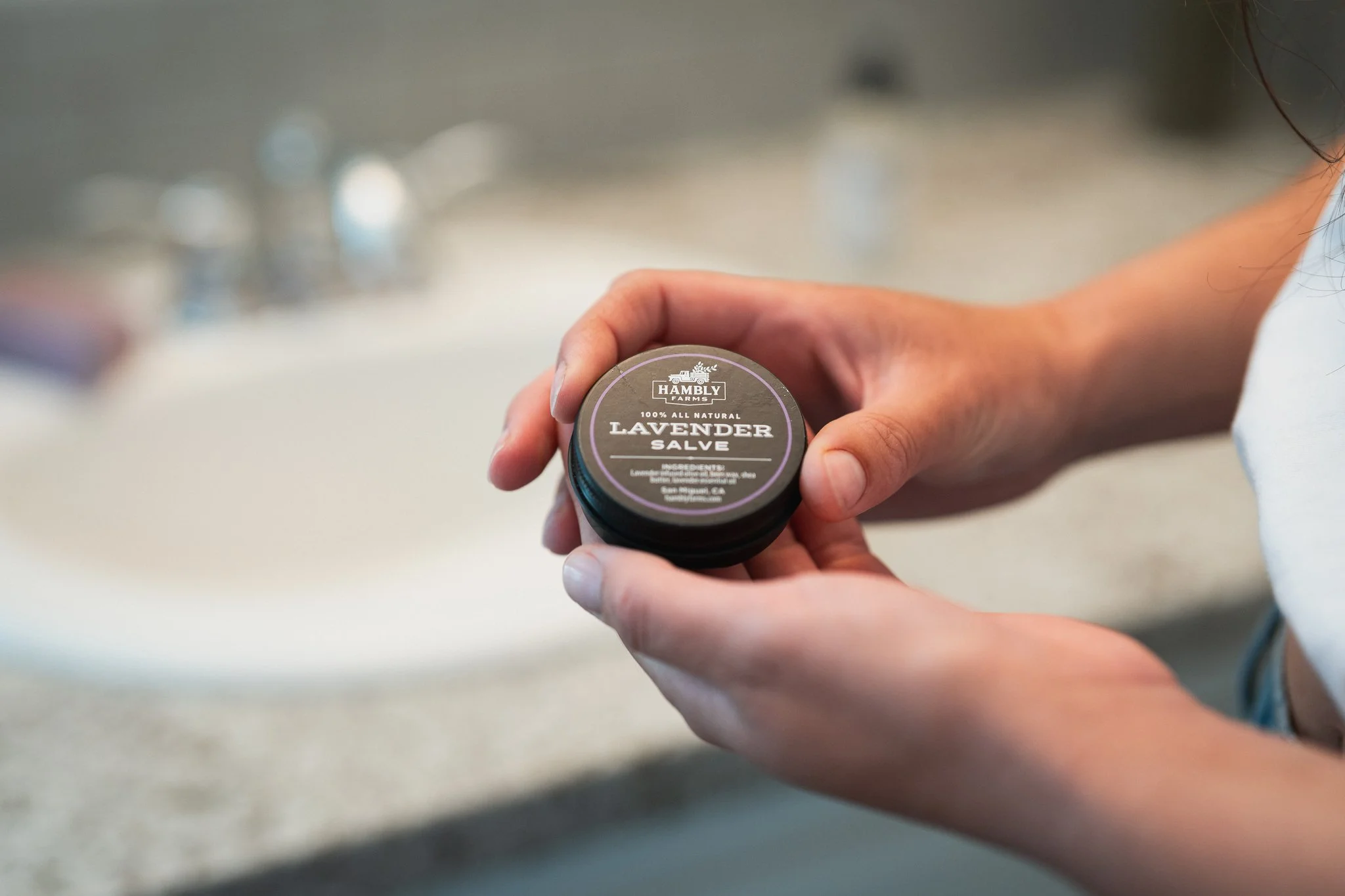 アロマ　ハーモニー Lavender Skin Soothe Salve | Natural Balm for Dry Skin, Hands